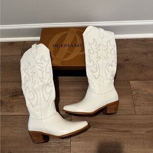 White Western Boots- Brand New